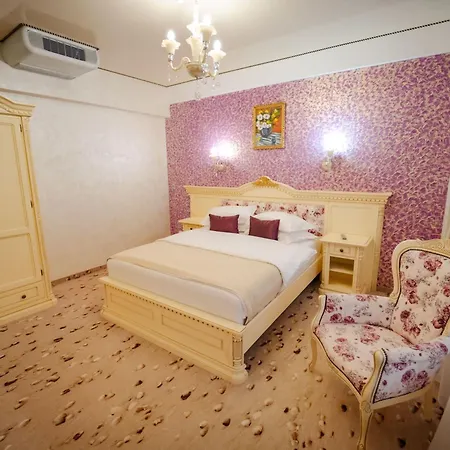 Almar Luxury 4* ナボダリ