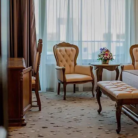 ホテル Almar Luxury 4*