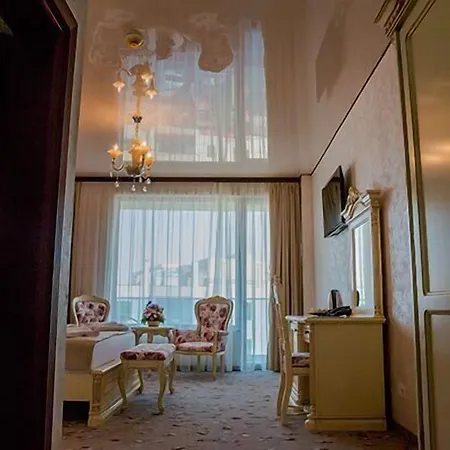 Almar Luxury ナボダリ