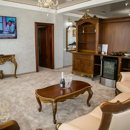 Almar Luxury Hotel 4*