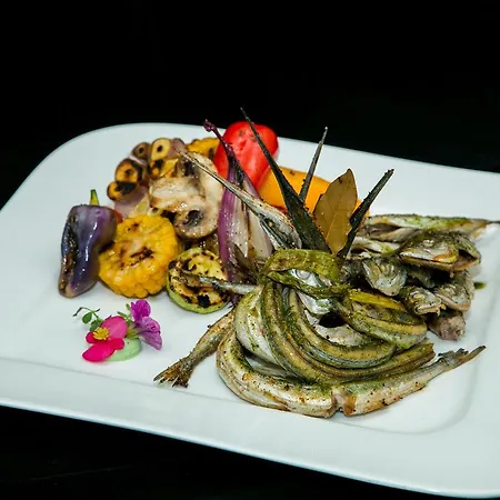 ホテル Almar Luxury 4*